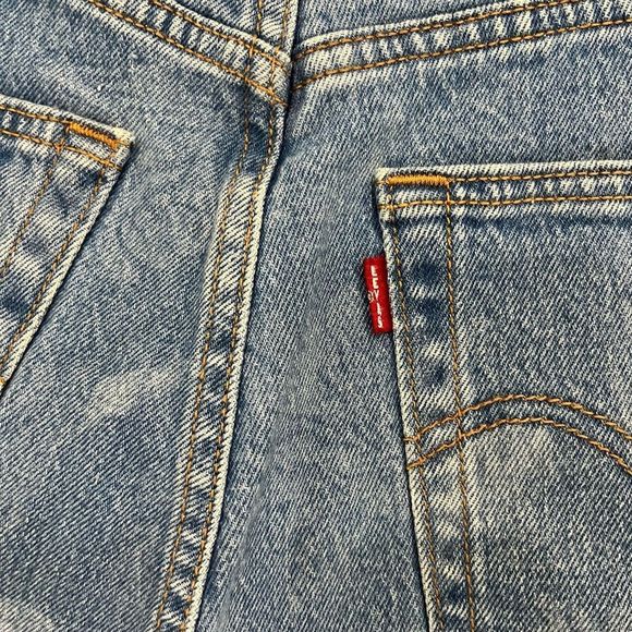 Levi’s floral print shorts with raw hem size 30 - Picture 6 of 9